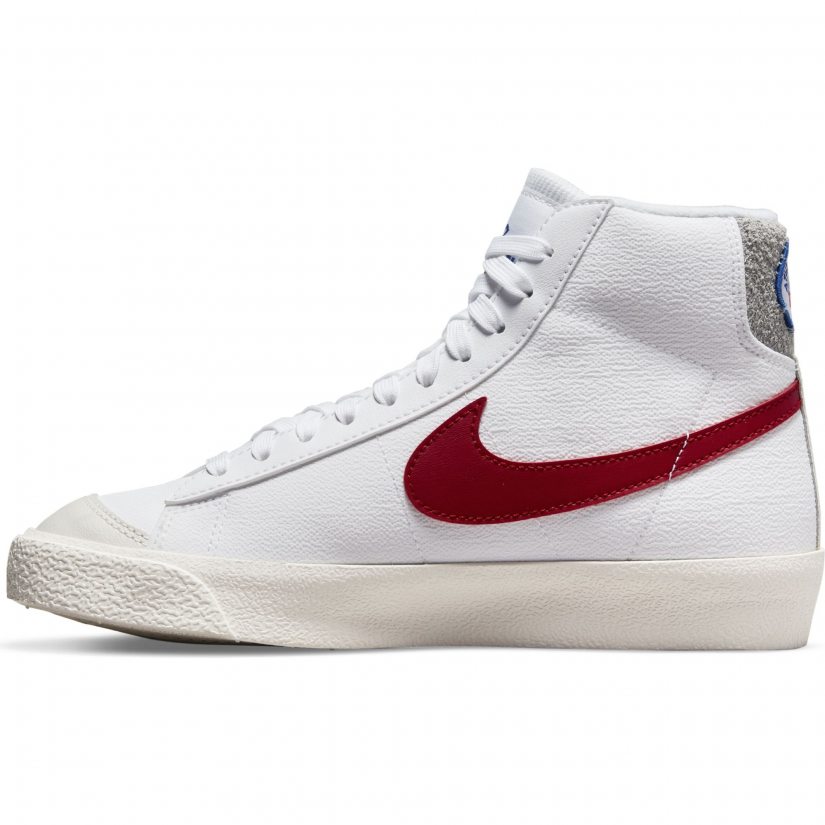 Nike gs. Nike Blazer Mid 77 se. Nike Blazer Red. Найк блейзер коралловые. Nike Court tradition.