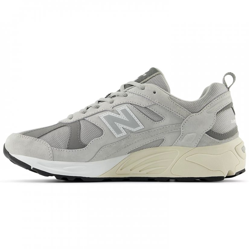 New Balance 878