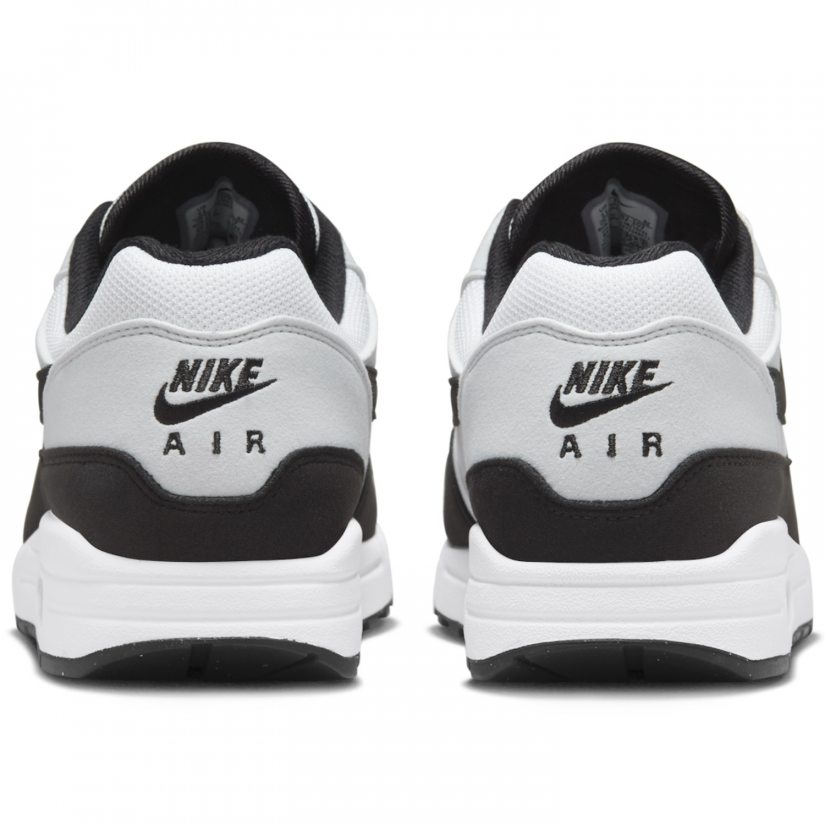 New nike air max black and white deals